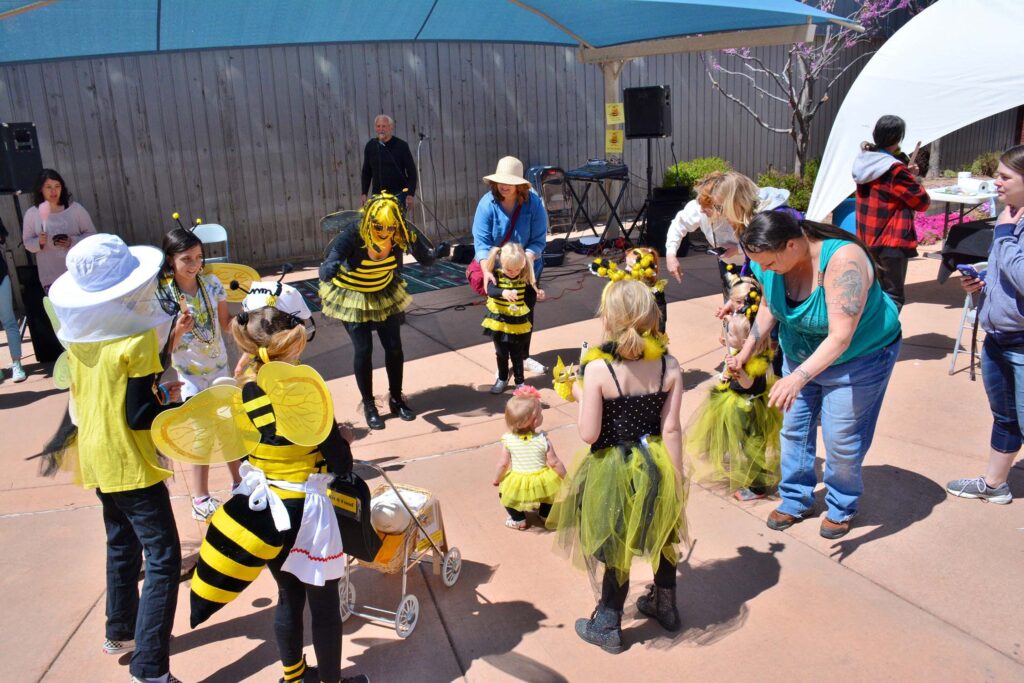 Bee-Costume-Promenade-2