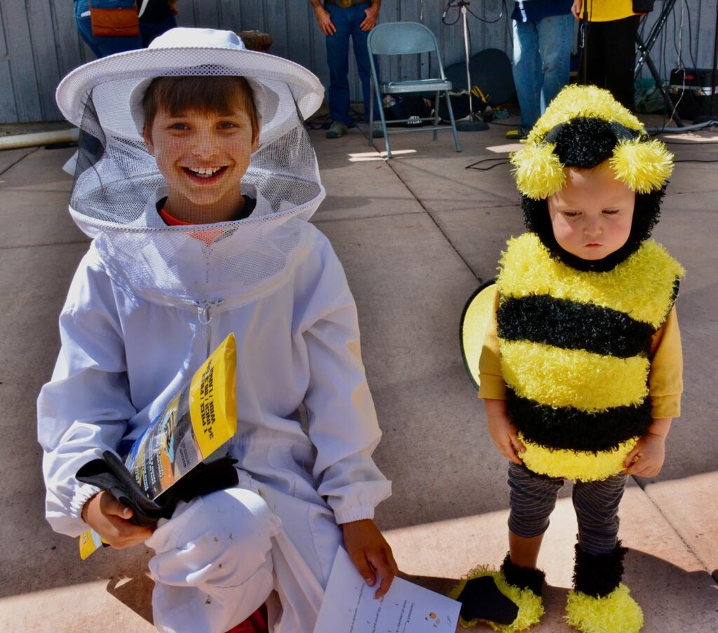 Winners Best Bee Costime 2